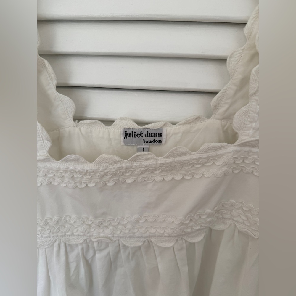 Juliet Dunn Cream Scalloped top
